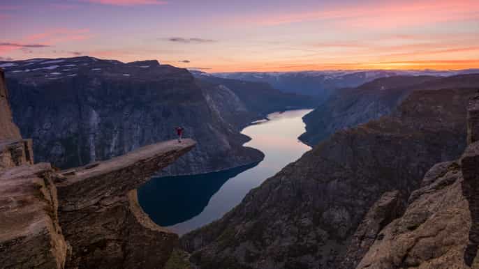 odda s nachts wandeling naar trolltunga