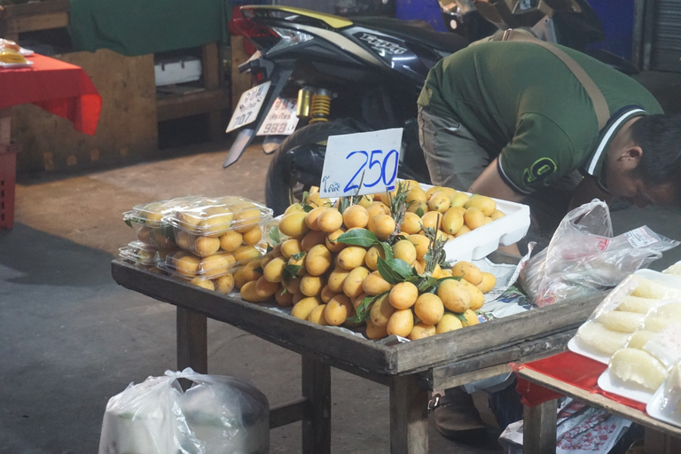 Chiang Mai: pokaz kulturalny i tradycyjny posiłek Khan TokePrywatna wycieczka