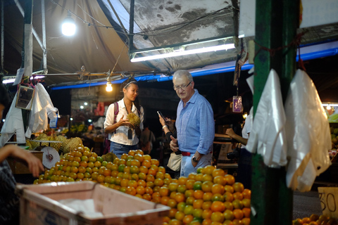 Refeição Khan Toke tradicional em Chiang Mai e apresentação culturaltour privado