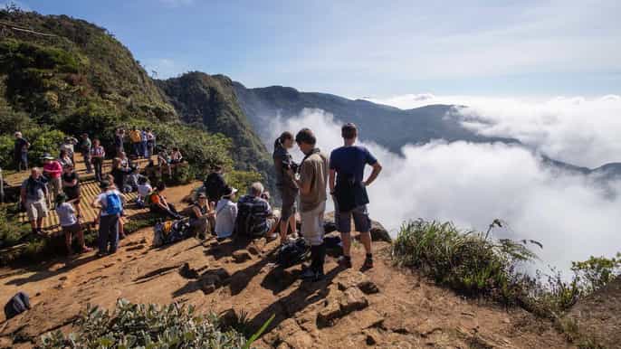 horton plains national park tour scenic train ride