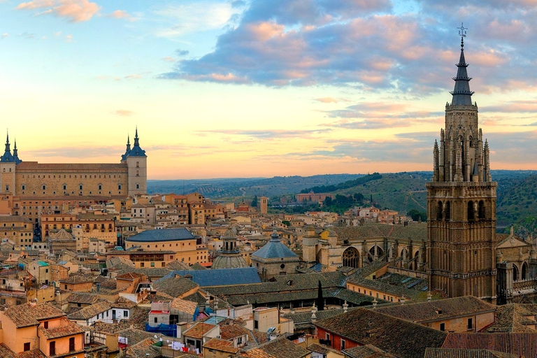 Madrid: Day Trip to Toledo and Segovia with Optional Alcazar Guided Tour to Toledo and Segovia without Alcazar visit