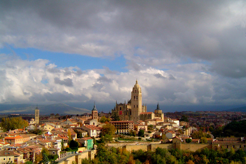 Madrid: Day Trip to Toledo and Segovia with Optional Alcazar Guided Tour to Toledo and Segovia without Alcazar visit