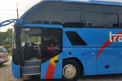 Montego Bay: One Way Airport Transfer to/from Hotels