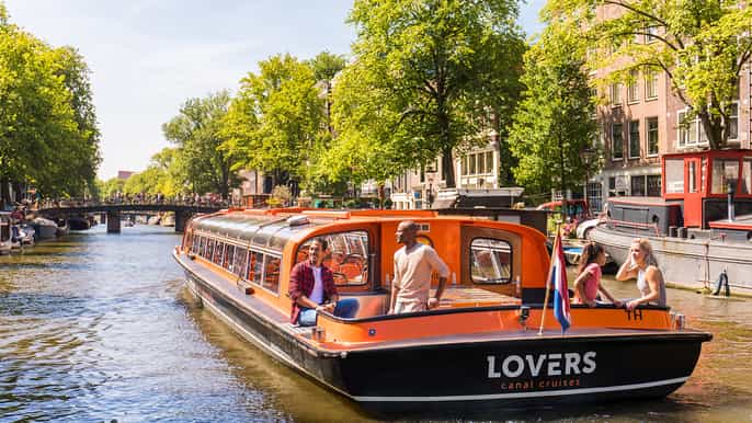 amsterdam nightlife canal cruise ticket