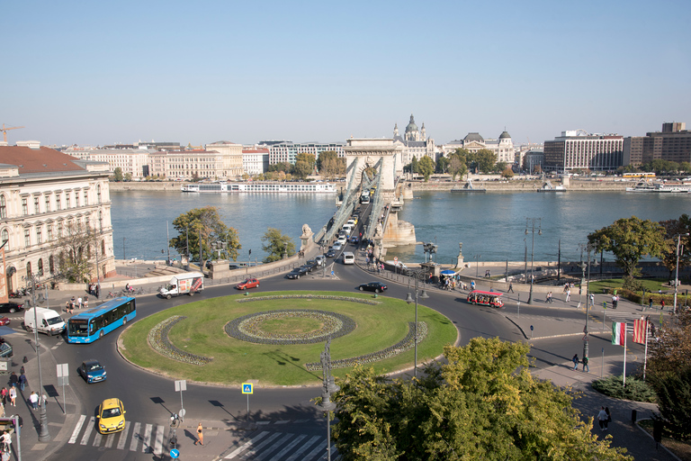 Budapest: Sightseeing med slottsberget, åktur genom Pest och kryssningRundtur på engelska