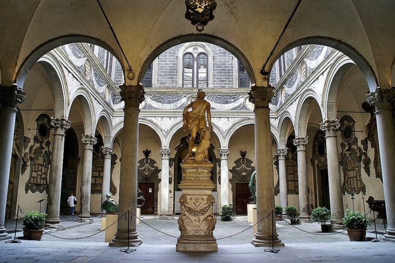 Florence: Footsteps of Medici Tour Florence: Footsteps of Medici German Tour