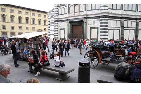 Florencia: vista previa histórica de la plaza del Duomo