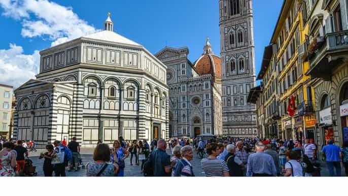 florence historical sneakpeek of duomo square