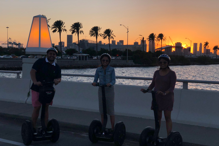 Miami: South Beach Segway Tour o zachodzie słońca?