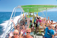 Alcudia, cuevas y viajes en bote de costa con/ snorkel - Housity
