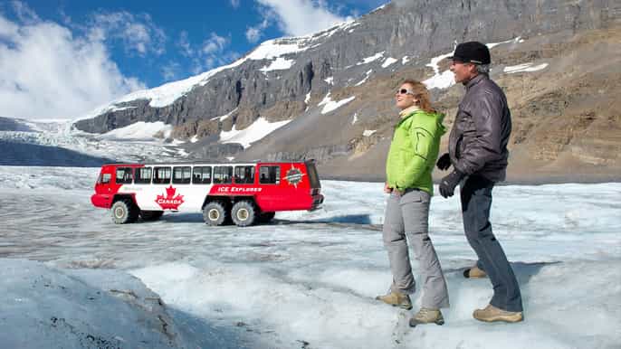 athabasca glacier columbia icefield parkway tour from banff
