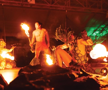 Kauai: VIP 4-Course Manor House Dinner + Luau Kalamaku Show