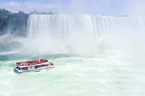 niagara falls canada voyage to the falls boat tour