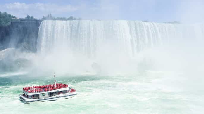 niagara falls canada voyage to the falls boat tour
