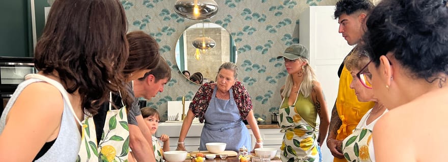 Paris : Cours de pâtisserie avec une grand-mère française