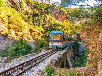 Corinth: Kalavryta and Cog Railway Day Tour