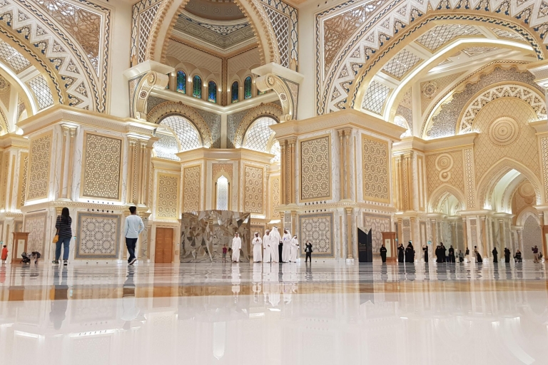 Z Dubaju: Private Day Abu Dhabi Tour z Qasr al Watan