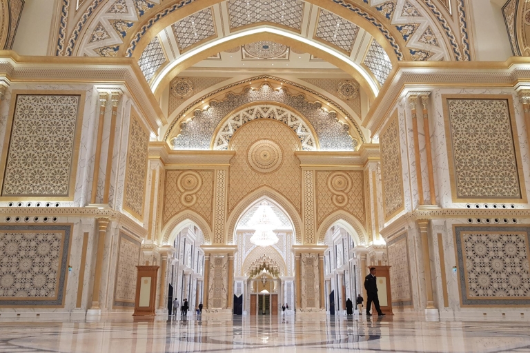 Desde Dubai: tour privado de un día en Abu Dhabi con Qasr al Watan