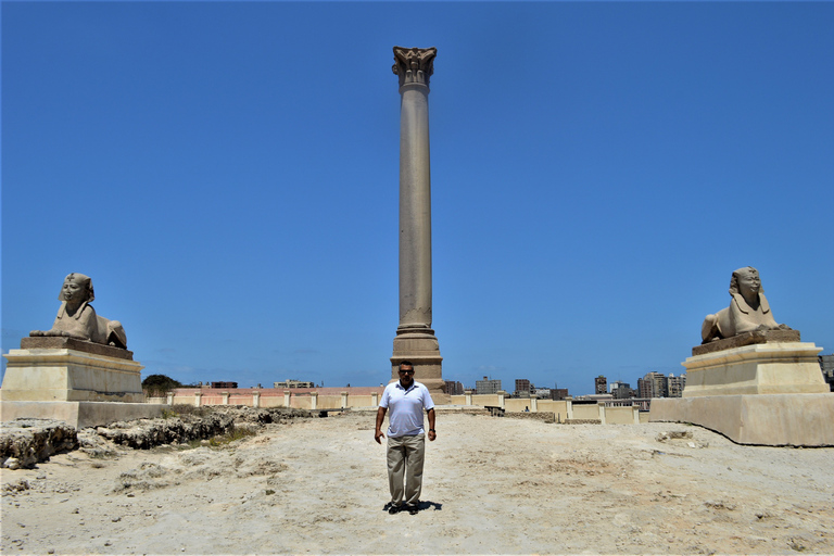 Il Cairo: Escursione archeologica di un giorno ad Alessandria d&#039;EgittoTour di 1 giorno con transfer privato e guida