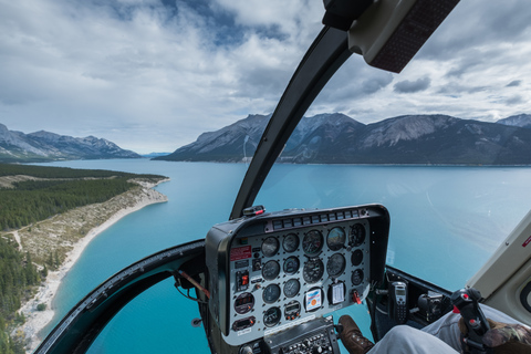 Kanadische Rocky Mountains: Hubschrauberflug mit Erkundungswanderung20-minütiger Flug & 1-stündige Wanderung