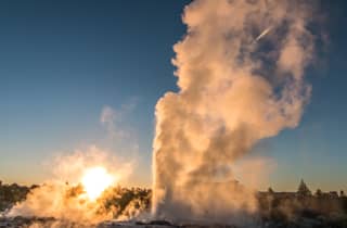 Von Rotorua aus: Wai-O-Tapu, Waimangu und Te Puia Ganztagestour