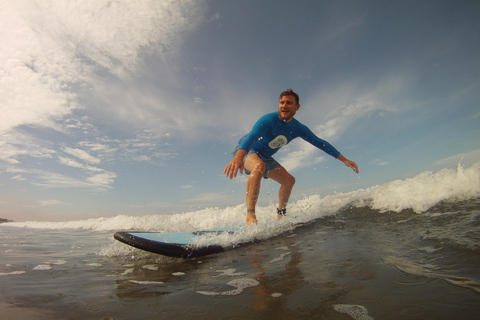 Canggu/Berawa: Aula de surfe de 2 horas com traslados do hotelAula de Surf Intermediária