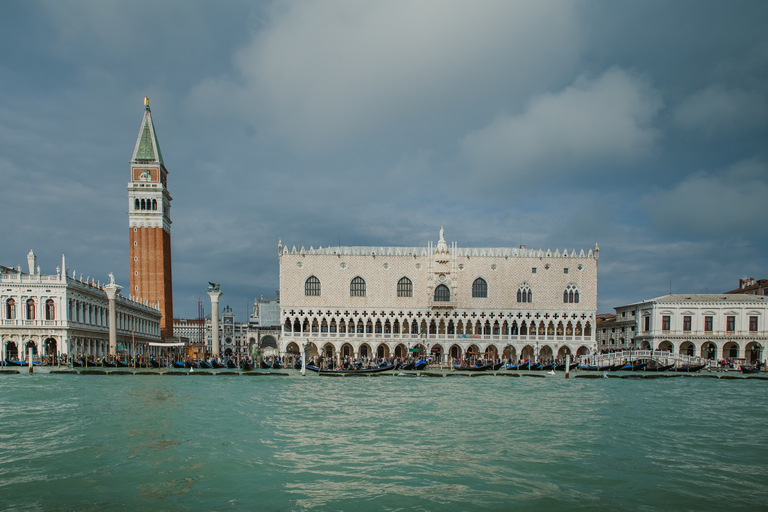 Venedig: Stadtrundfahrt und Muranoglas-Erlebnis