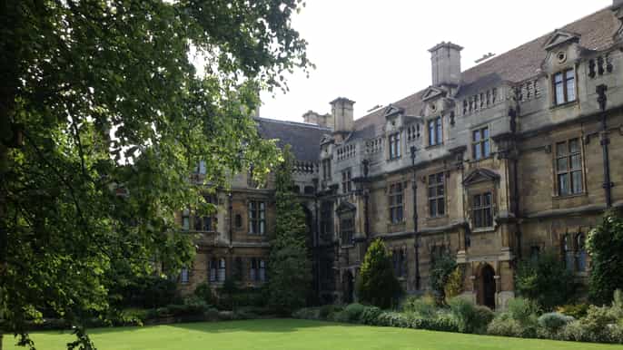 cambridge jogo e tour de exploração da sociedade secreta