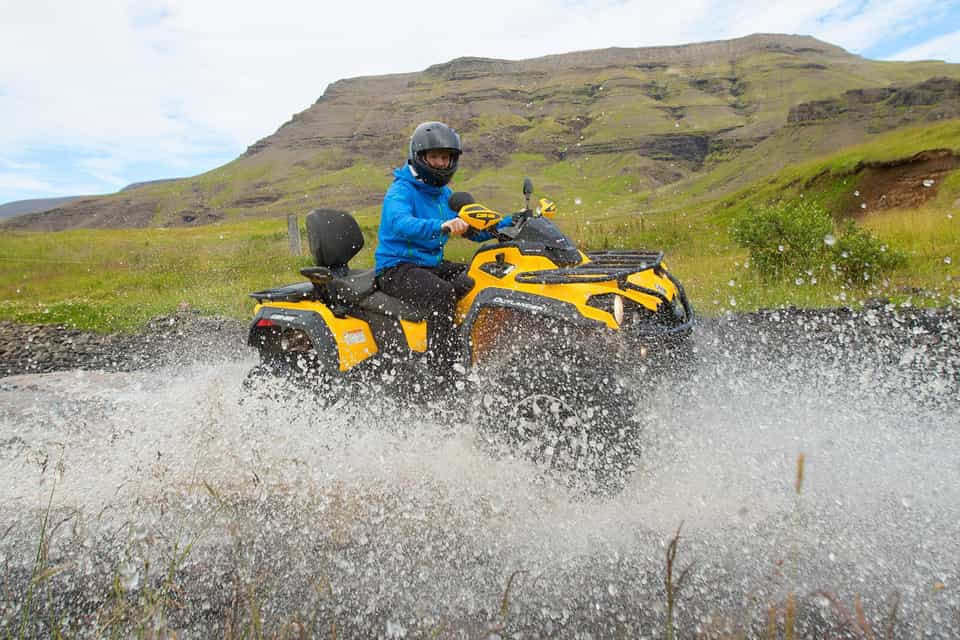 Kombi-Paket: Quad-Tour und Helikopterflug