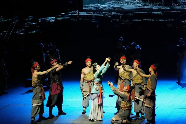 Yangshuo: Ruyi Peak, Yulong River, & Show Guided Tour