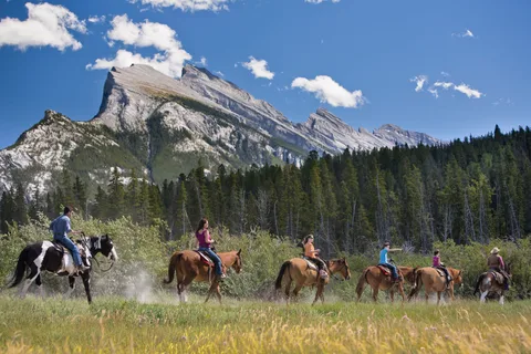 Banff: 3-Hour Bow Valley Loop Horseback Ride