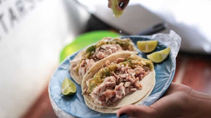 cancún street food and urban art tour