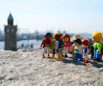 Hamburg: Guided Port Walk for Families