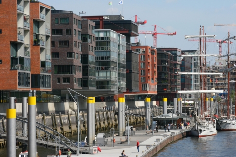 Hamburg: Hafen-Tour für Familien