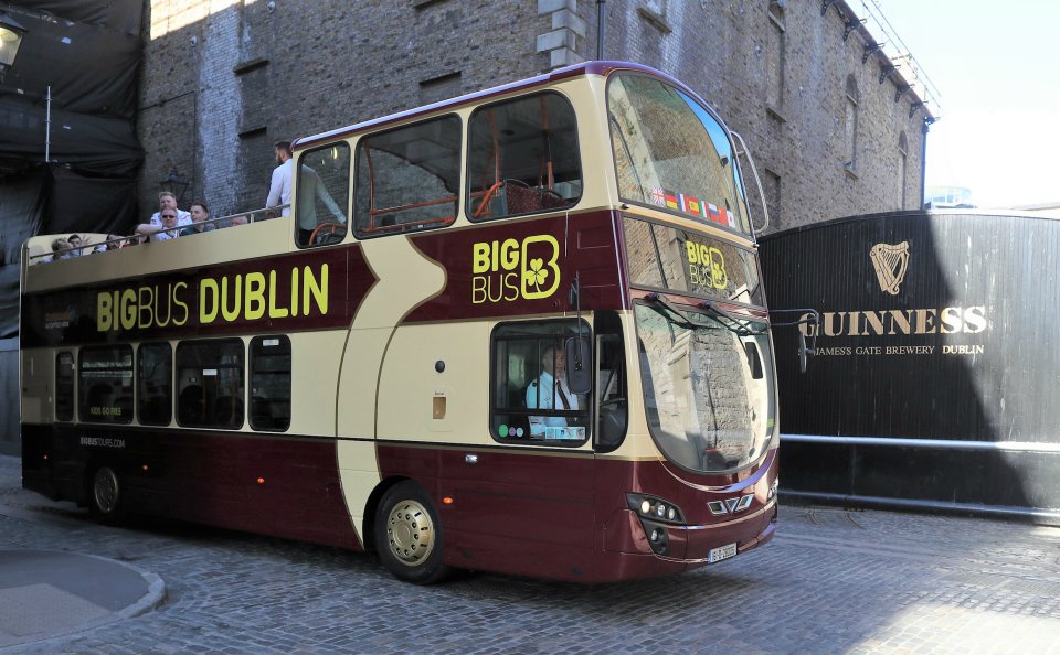 Dublin: Guinness Storehouse Ticket &amp; Hop-on Hop-off Bus Tour