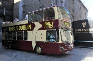 Dublin: Guinness Storehouse Ticket & Hop-on Hop-off Bus Tour