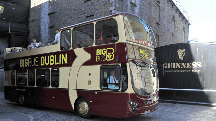 dublin bus à arrêts multiples et guinness storehouse