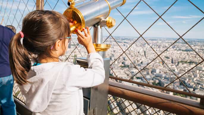 paris eiffelturm aufstieg zur spitze mit tour