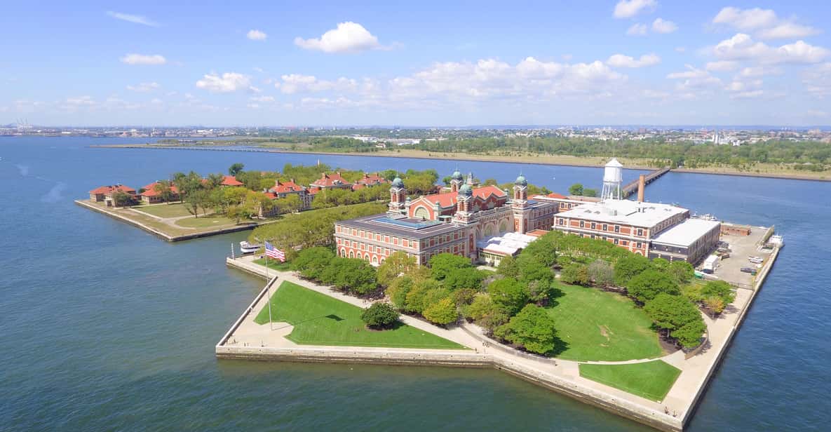 NYC: Statue of Liberty, Ellis Island & Pre-Ferry Tour