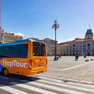 Triest: Stadtrundfahrt per Bus mit Audioguide