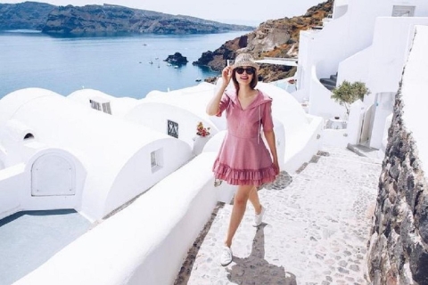 Santorini: tour a pie por la ciudad de Fira con degustación de vinos