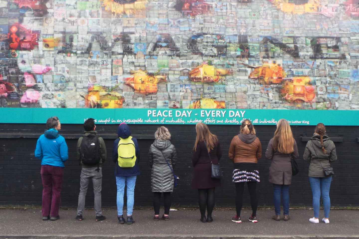 Belfast: Politische Wandgemälde, Street Art und Peace Gate