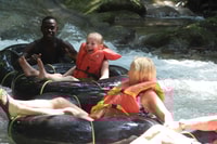 Jamaïque, Dunn's River Falls et Jungle River Tubing Tour - Housity