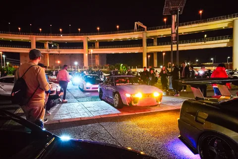 Tokyo : Legendary JDM CAR TOUR Daikoku Underground Meetup