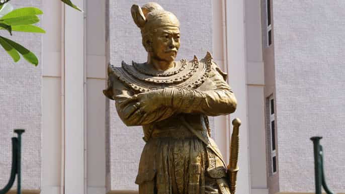 yangon halfday national museum and art galleries tour