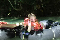 Jamaïque, Dunn's River Falls et Jungle River Tubing Tour - Housity