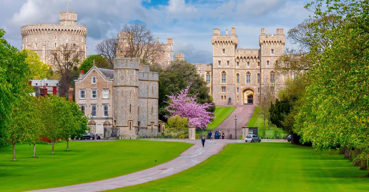 From London: Full-Day Windsor, Stonehenge & Oxford Tour