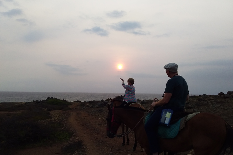 Visite privée du parc national d'Aruba Arikok et de l'équitation sur la plagePlage d'équitation et parc national d'Arikok