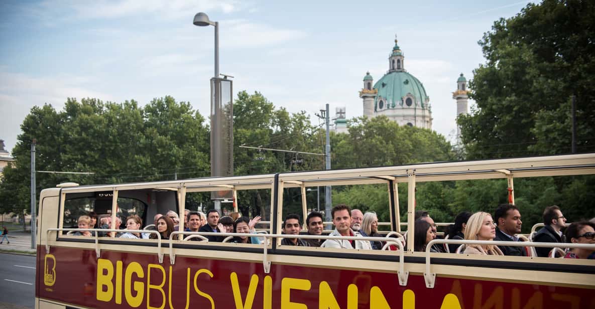 Vienna: Hop-on, Hop-off Sightseeing Bus & Free WiFi