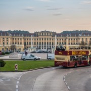 Wiedeń: wycieczka autobusowa wskakuj/wyskakuj i rejs wycieczkowy